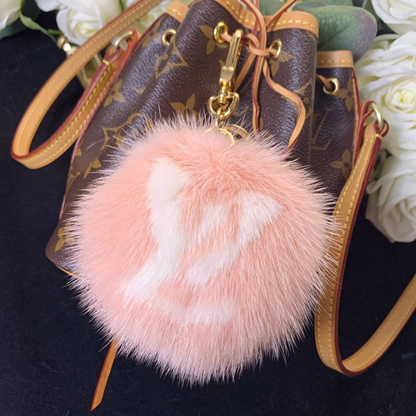 ブランドキーホルダー側面デザイン